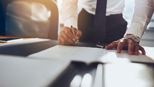 Contract - shutterstock_334043420.jpg 9