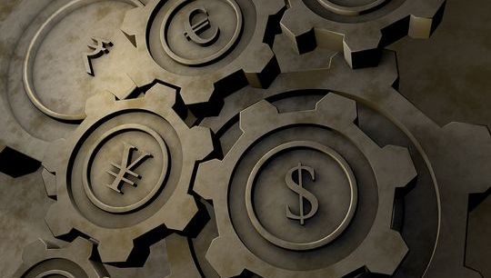 Dollar shutterstock_364648151.jpg