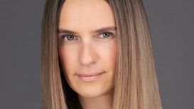 Carolyn Schroeder.jpg
