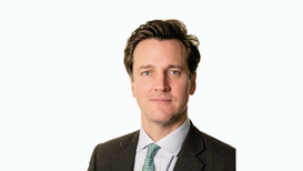 Chris Rigg preside